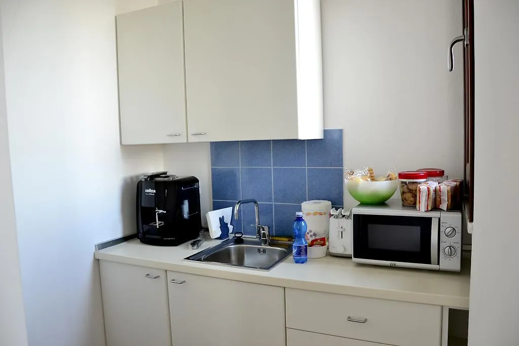 B&B Tana Della Volpe Ispra Italy